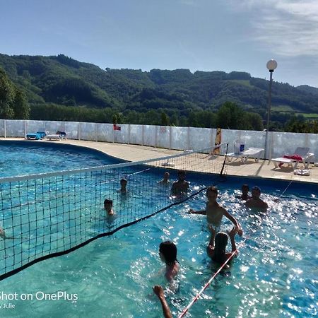 Saint geniez d'olt Jolie t2 aménagée et équipée village goelia 2 piscines chauffées Extérieur photo